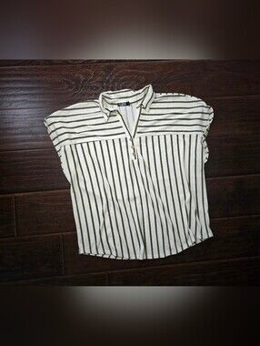 Cure Womens Collared Cap Sleeve Green Stripe Blouse XL